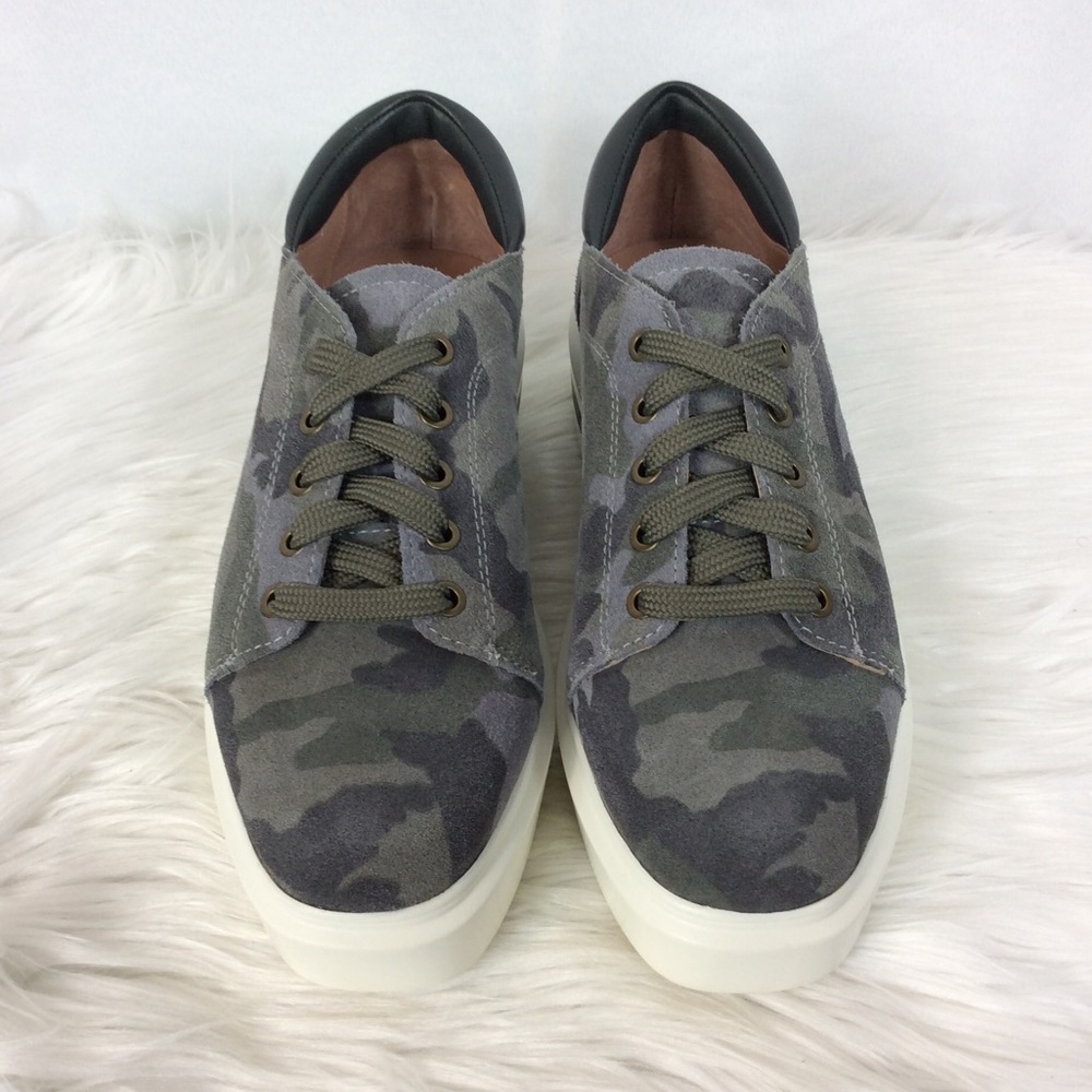 Linea Paolo camouflage leather sneakers. Gorgeous!